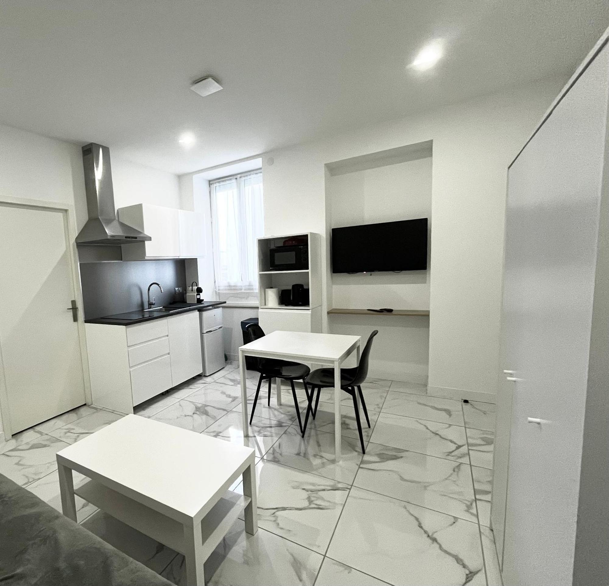 T2 Moderne A 10 Min Du Centre-ville De Apartment